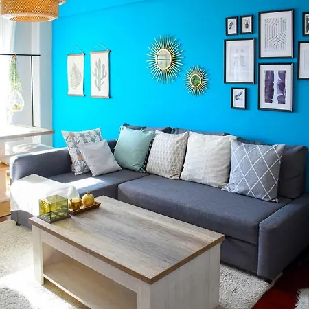 Sky View 3br + Near Airport + Free Parking Apartmán