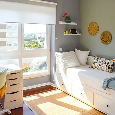 Sky View 3br + Near Airport + Free Parking Апартаменти *