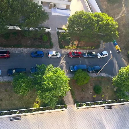 Appartement Sky View 3br + Near Airport + Free Parking