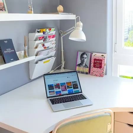 Appartement Sky View 3br + Near Airport + Free Parking *